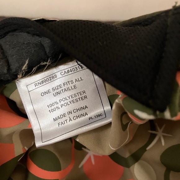 Adidas Green Cadet Hat with Embroidered Logo - Picture 8 of 9